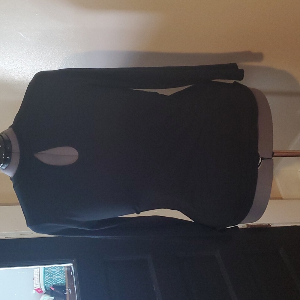 Torrid Sz 3 Black Keyhole Open Back Long Sleeve